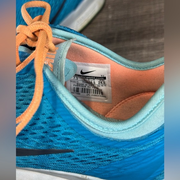 nike zoom running shoes  Size 7.5  Light Weight Running Trainers Blue Peach - Picture 7 of 9
